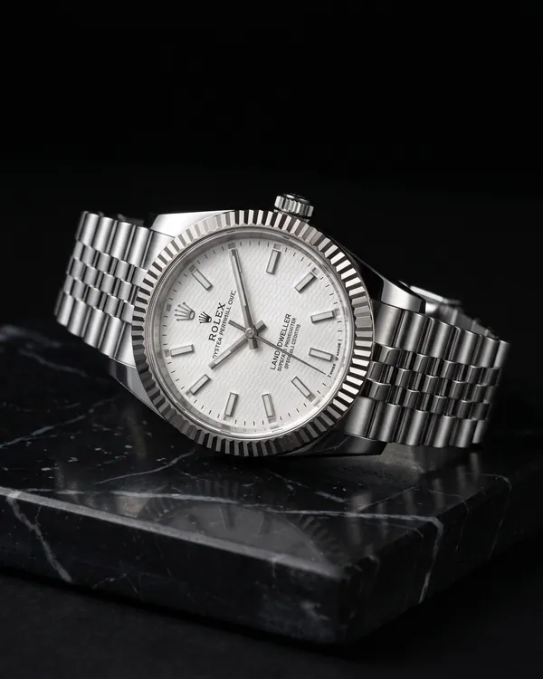 Rolex Land-Dweller 127234